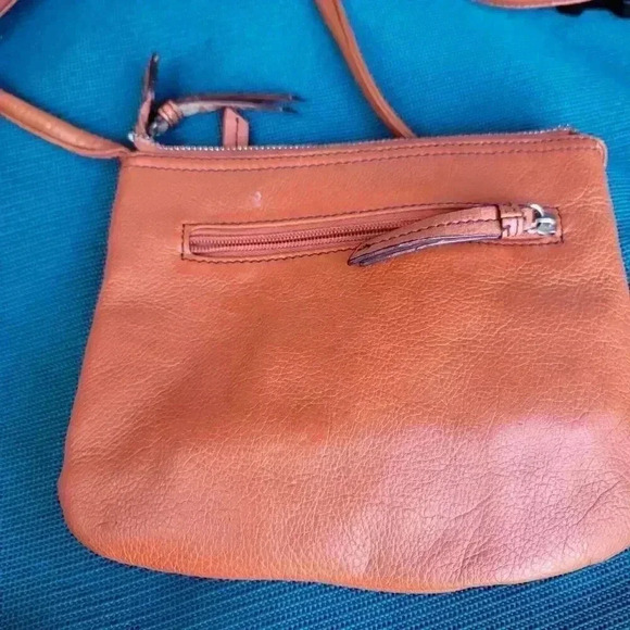 Etienne Aigner Orange Leather Crossbody Bag - Picture 4 of 13